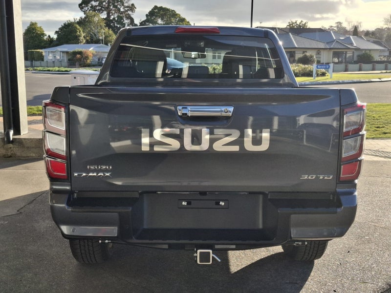 2025 Isuzu D-Max LS 2WD - Available for immedia... image 5