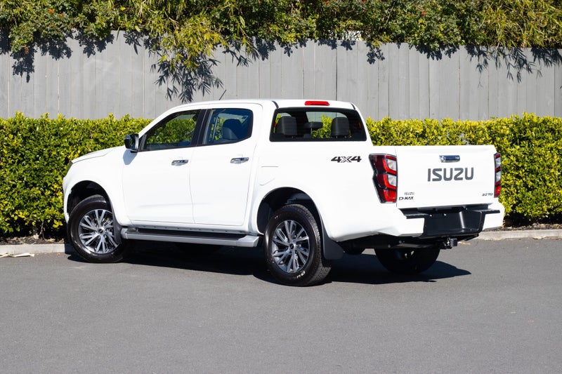 2025 Isuzu D-Max LS 4WD Auto DC image 3