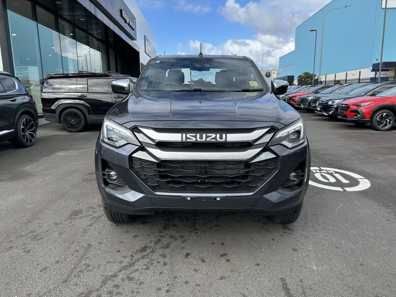 2025 Isuzu D-Max LS 4WD Auto DC image 3