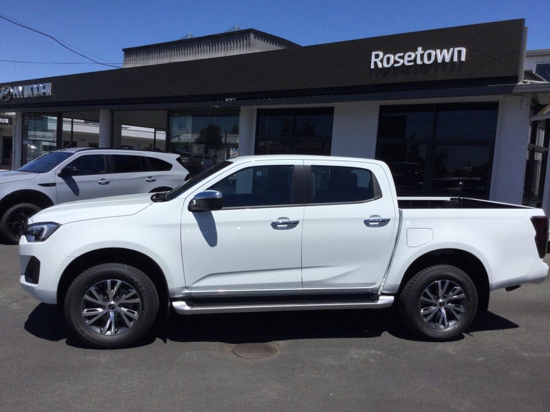 2025 Isuzu D-Max LS D/Cab 4x2 image 2