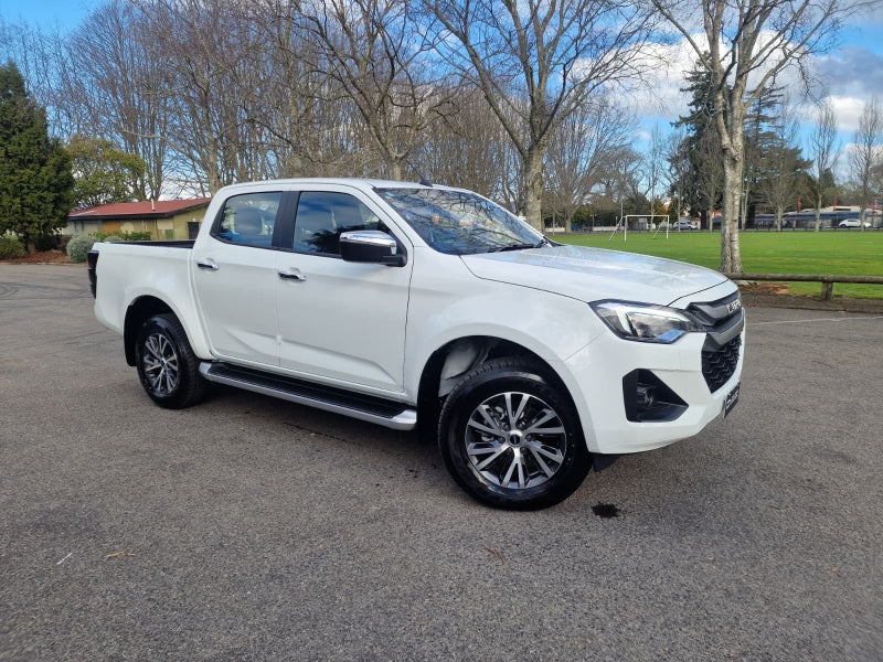 2025 Isuzu D-Max Ls Double Cab 2WD image 3