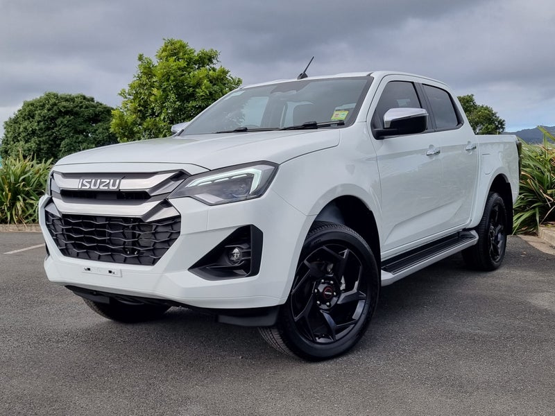 2025 Isuzu D-Max Ls Double Cab 2WD AUTO image 3