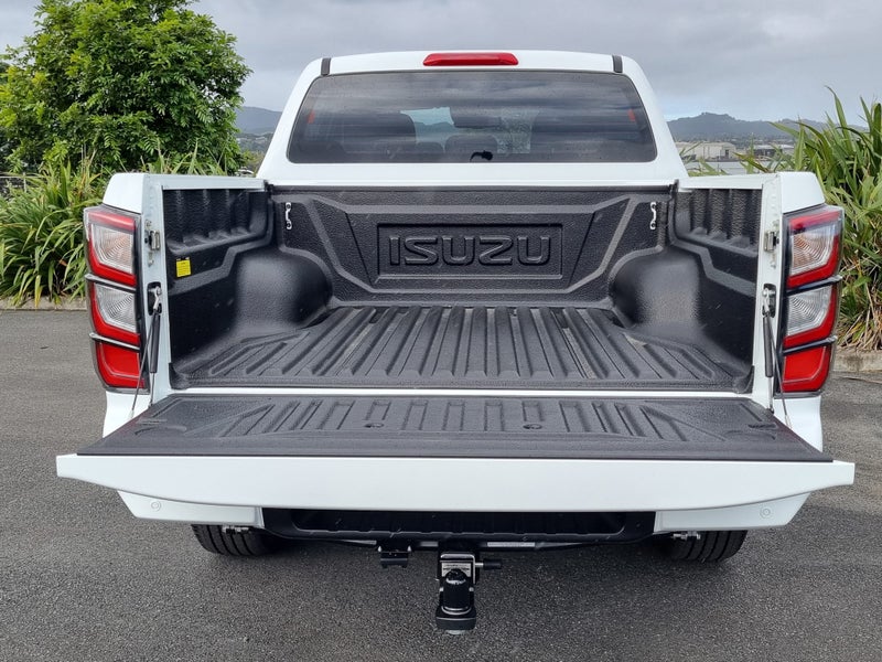 2025 Isuzu D-Max Ls Double Cab 2WD AUTO image 5