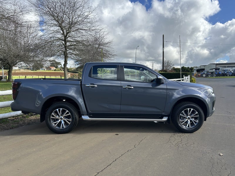 2025 Isuzu D-Max LS Double Cab 2WD F/L image 3