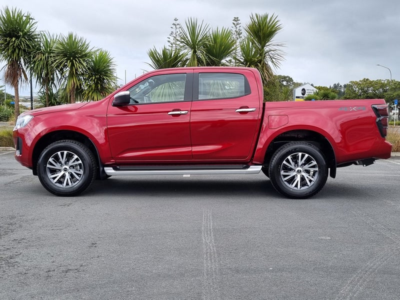 2025 Isuzu D-Max Ls Double Cab 4Wd Auto image 3