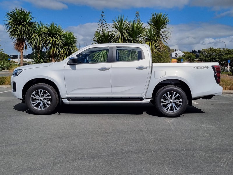 2025 Isuzu D-Max Ls Double Cab 4Wd Auto image 3
