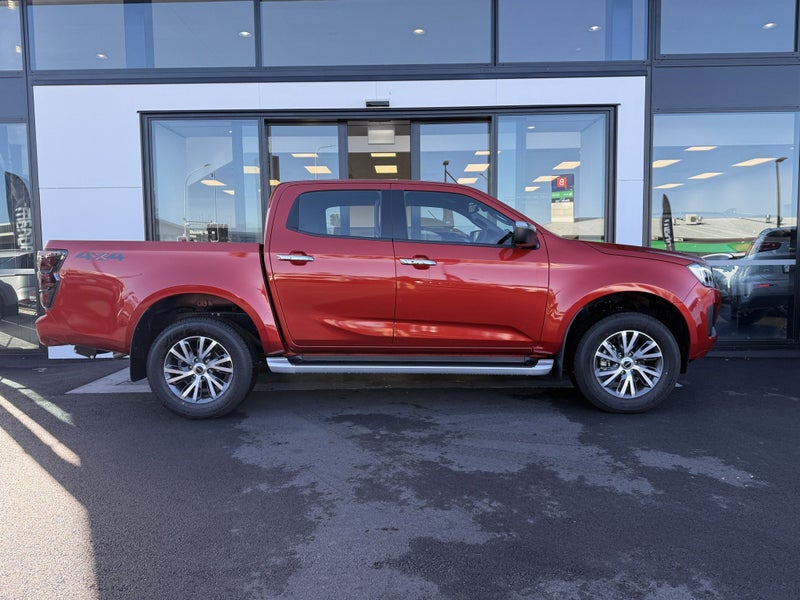 2025 Isuzu D-Max LS DOUBLE CAB 4WD F/ image 2