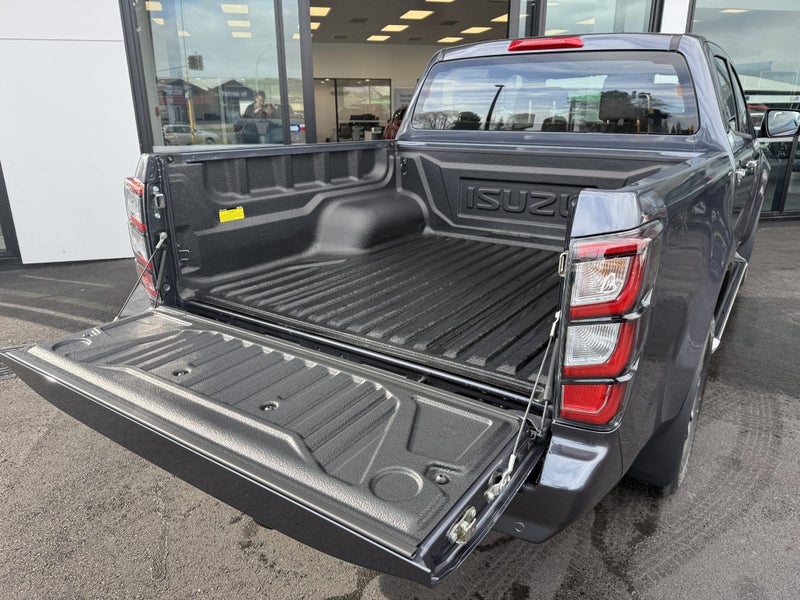 2025 Isuzu D-Max LS DOUBLE CAB 4WD F/ image 4