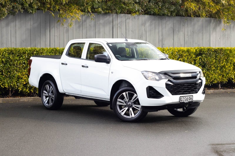 2025 Isuzu D-Max LX 2WD DC Auto image 1