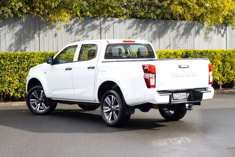 2025 Isuzu D-Max LX 2WD DC Auto image 3