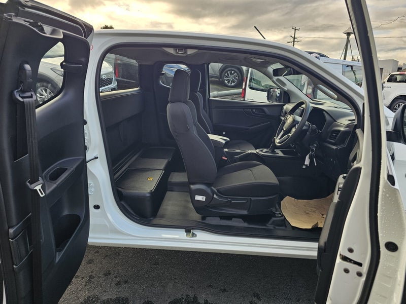 2025 Isuzu D-Max LX Space 4WD image 5