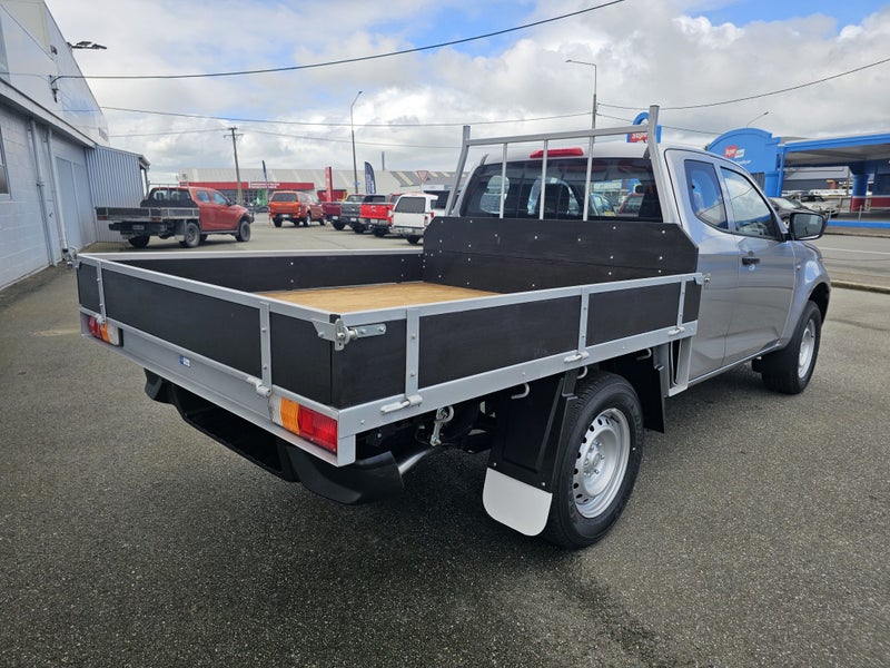 2025 Isuzu D-Max LX Space Cab 3.0D 4WD image 4