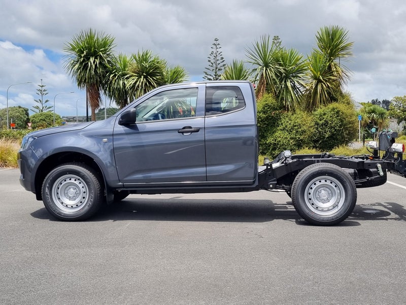 2025 Isuzu D-Max Lx Space Cab 4WD image 3