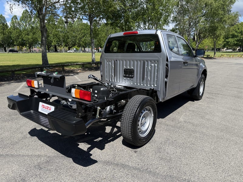 2025 Isuzu D MAX Lx Space Cab 4WD image 4