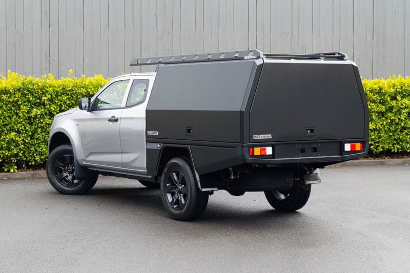 2025 Isuzu D-Max LX Space Cab/Chassis 3.0D 4x4 6AT image 3