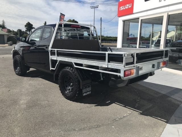 2025 Isuzu D-Max LX Space Cab/Chassis 3.0D 4x4 6AT image 2