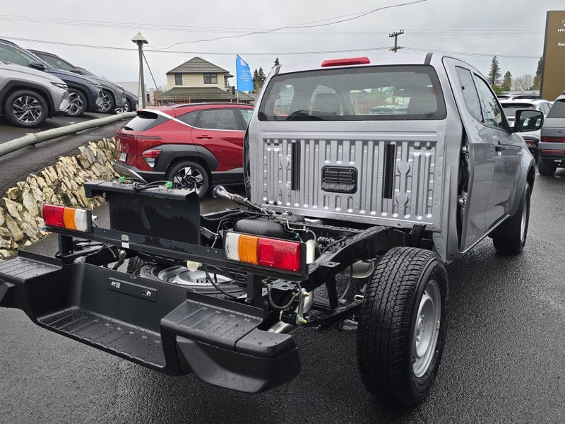 2025 Isuzu D-Max LX SpaceCab 4x4 image 4