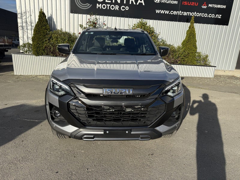 2025 Isuzu D-Max X-Terrain 4WD Double Cab image 3