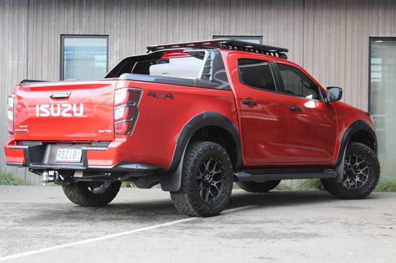 2025 Isuzu D-Max X-Terrain D-Cab Auto 4WD image 3