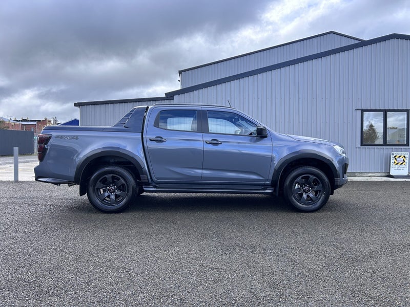 2025 Isuzu D-Max X-Terrain Double Cab - X-Terra... image 3