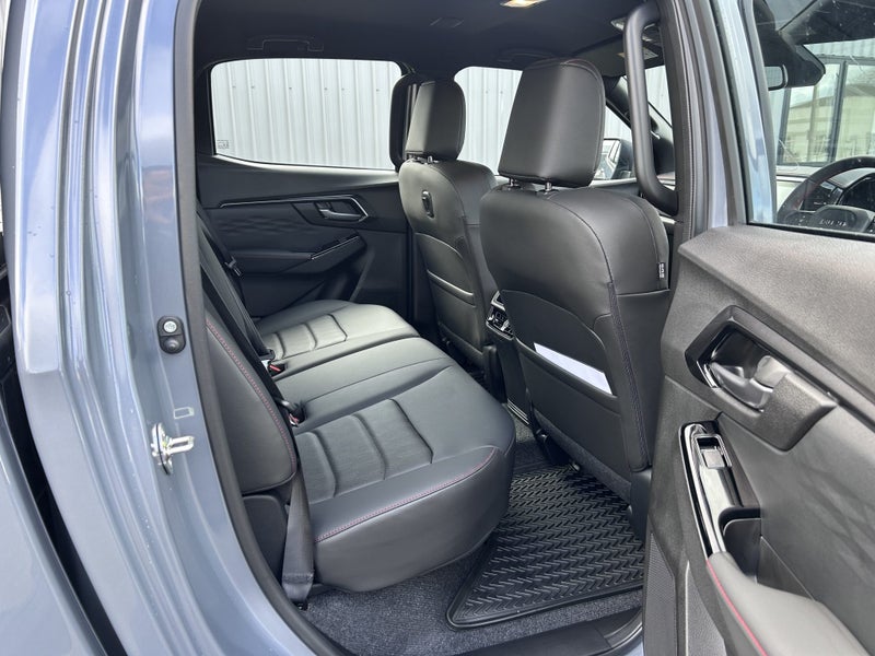 2025 Isuzu D-Max X-Terrain Double Cab - X-Terra... image 5
