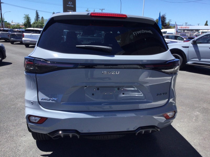 2025 Isuzu MU-X LS-T image 4