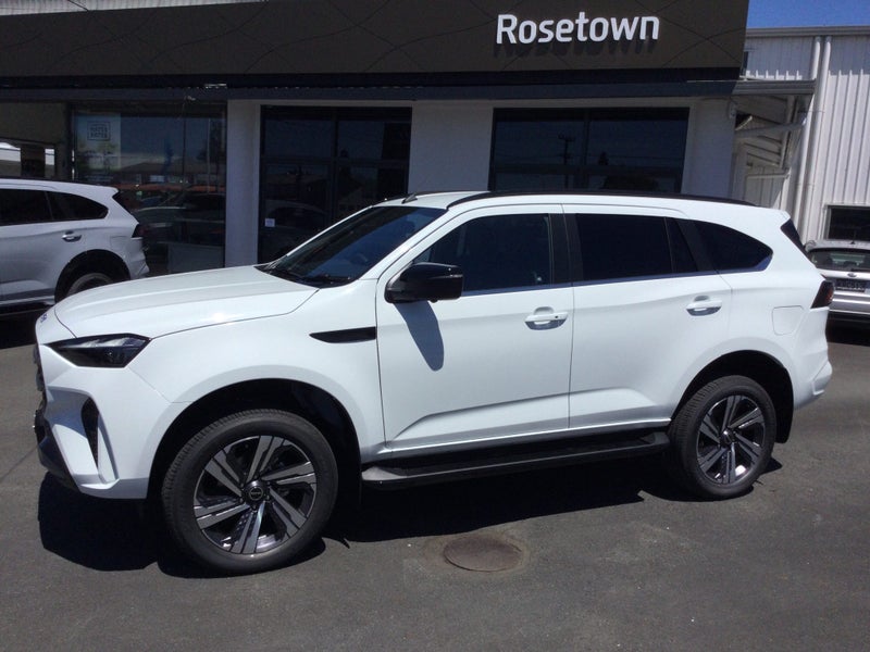 2025 Isuzu MU-X LS-T image 3