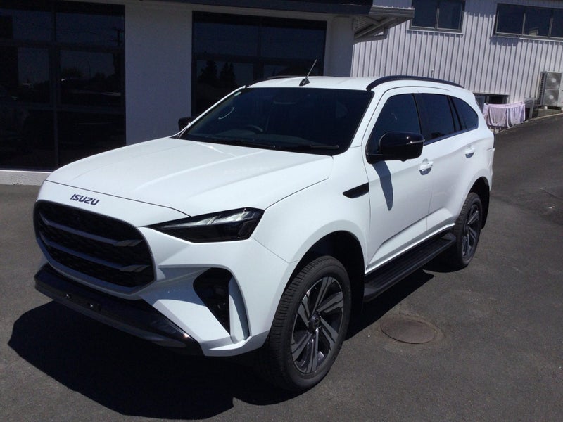 2025 Isuzu MU-X LS-T image 4