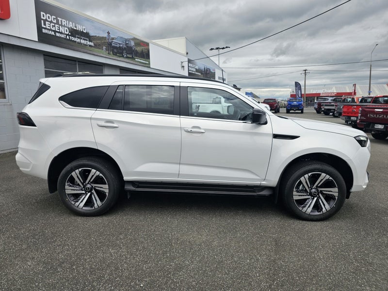 2025 Isuzu MU-X LS-T 4WD image 3