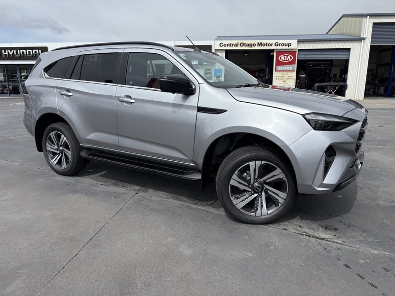 2025 Isuzu MU-X LS-T image 2