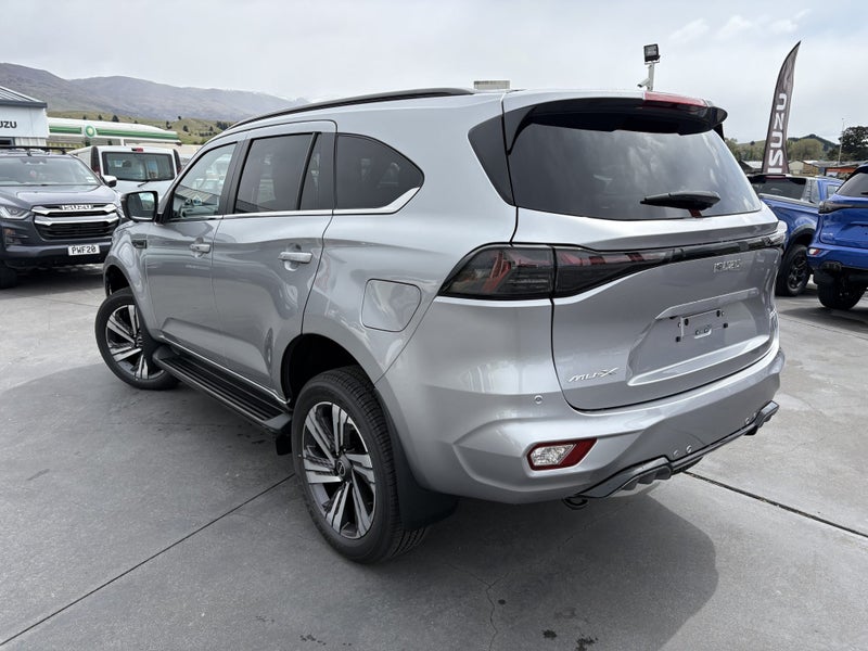 2025 Isuzu MU-X LS-T image 5