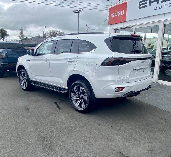 2025 Isuzu MU-X LST SUV 3.0D 6AT image 3