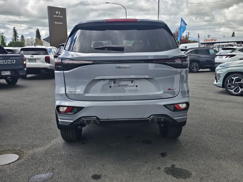 2025 Isuzu MU-X XT 3.0D image 5