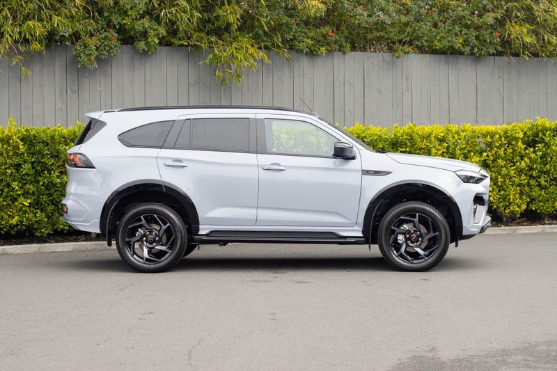 2025 Isuzu MU-X XT 3.0D image 2