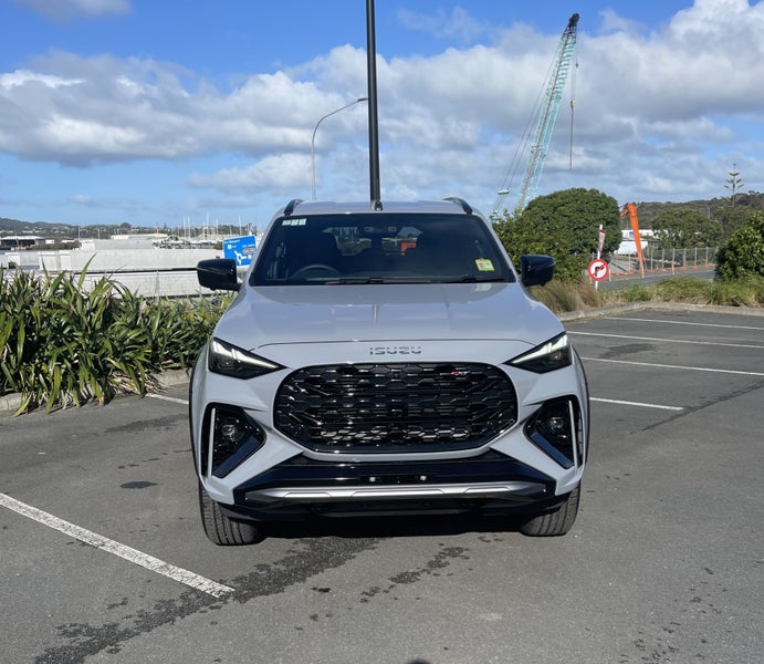 2025 Isuzu MU-X XT 4WD Auto 3.0D 7 SEATER image 2