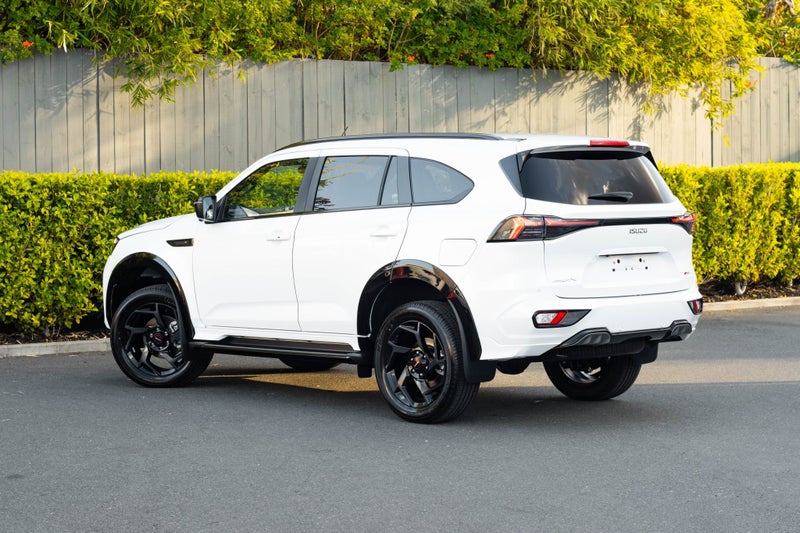 2025 Isuzu MU-X XT 4WD Auto image 3