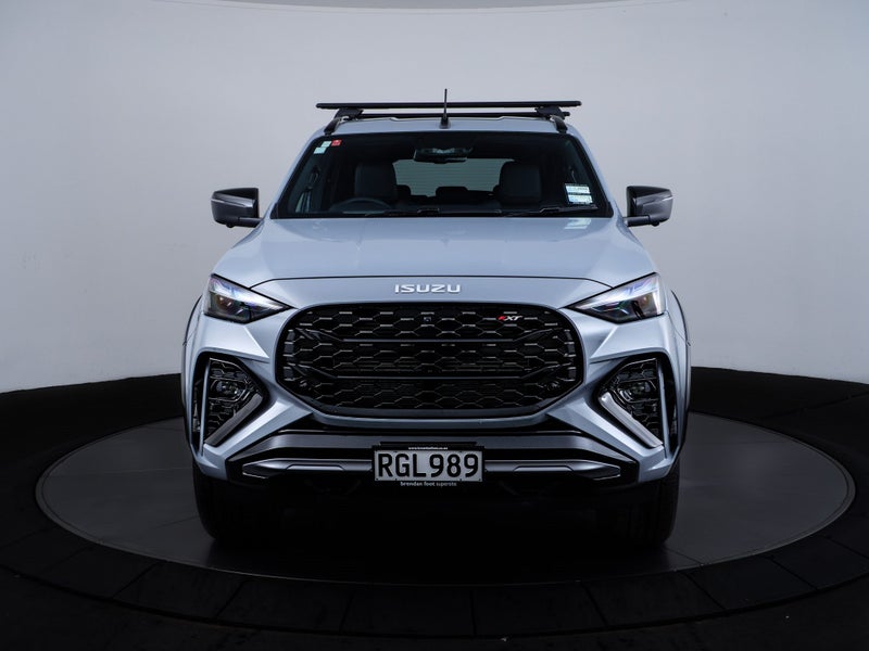 2025 Isuzu MU-X XT X-Terrain 3.0D 4X4 image 5