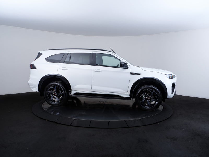 2025 Isuzu MU-X XT X-Terrain 3.0L 4X4 image 4