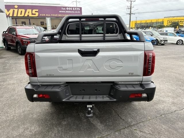 2025 JAC T9 Luxury image 5