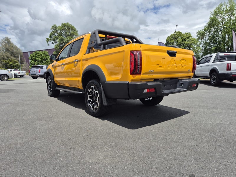 2025 JAC T9 Luxury image 3