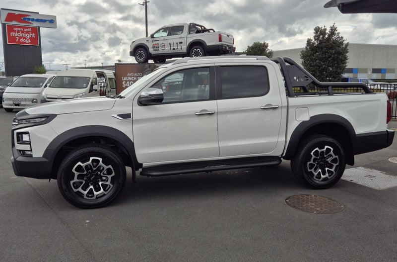 2025 JAC T9 Luxury image 2