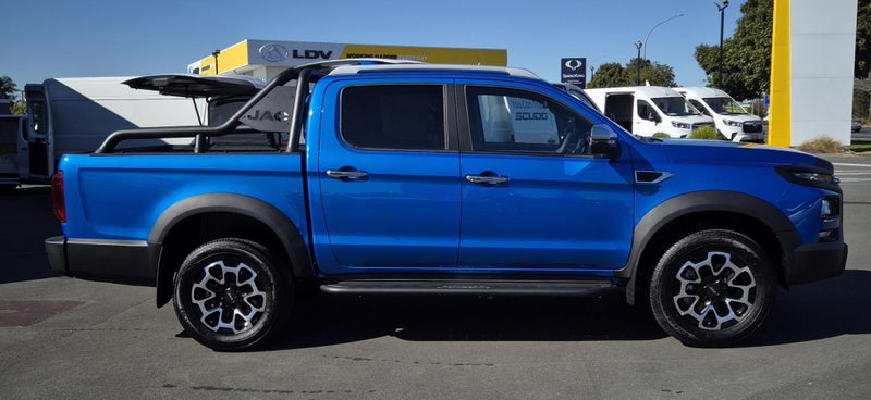 2025 JAC T9 Luxury image 2