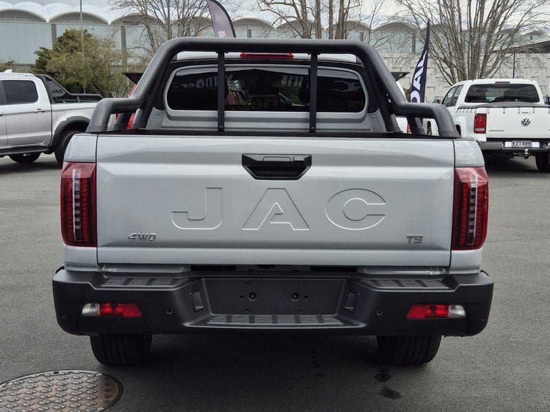 2025 JAC T9 Luxury image 4