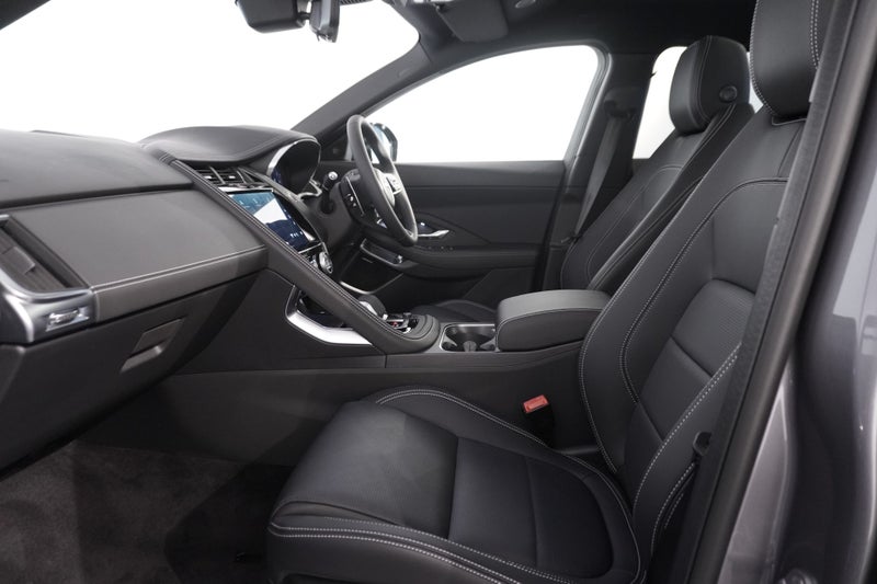 2025 Jaguar E-PACE P250 ULTIMATE EDITION image 3