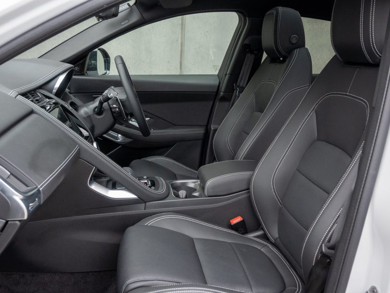 2025 Jaguar E-PACE P250 Ultimate Edition image 5