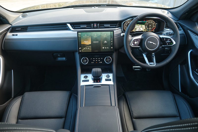 2025 Jaguar F-PACE P250 90th Anniversary Edition image 4