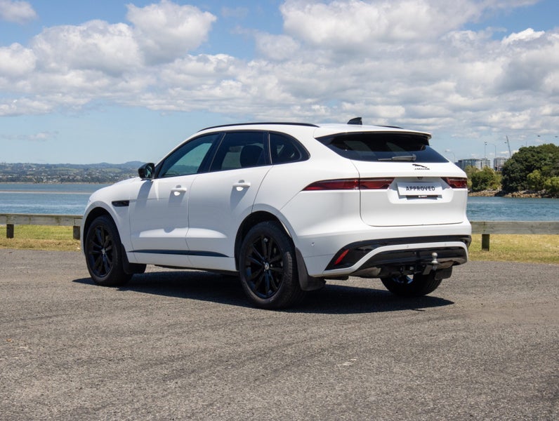 2025 Jaguar F-PACE P250 Dynamic SE image 2