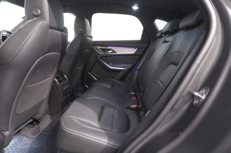 2025 Jaguar F-PACE P250, R-DYNAMIC SE, 186KW, 2... image 5