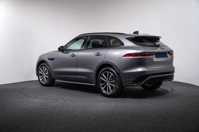 2025 Jaguar F-PACE P250 R-DYNAMIC SE, 2.0 TURBO... image 2