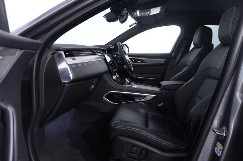 2025 Jaguar F-PACE P250 R-DYNAMIC SE, 2.0 TURBO... image 3